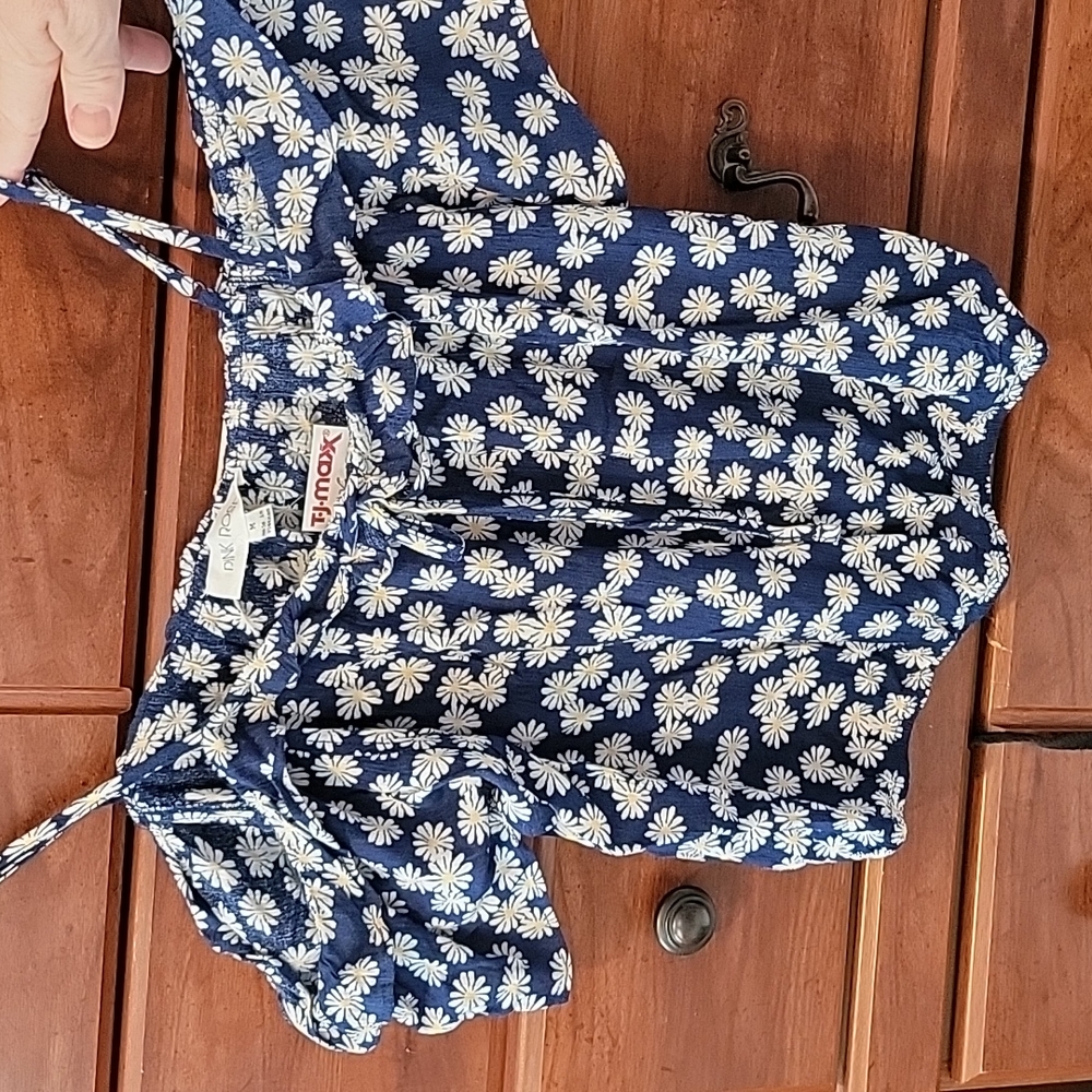 Pink rose cold shoulder top bnwt